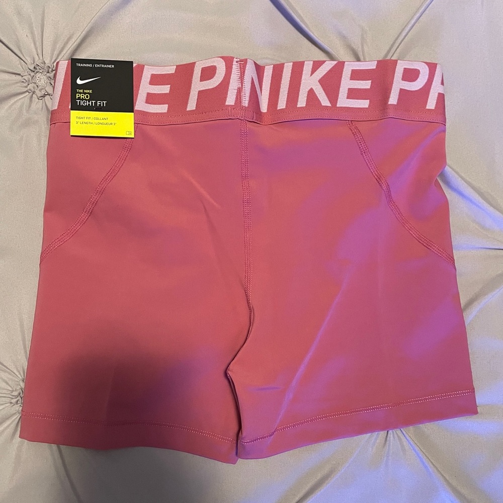 Brand New Nike Pro 3” Shorts - Picture 5 of 6